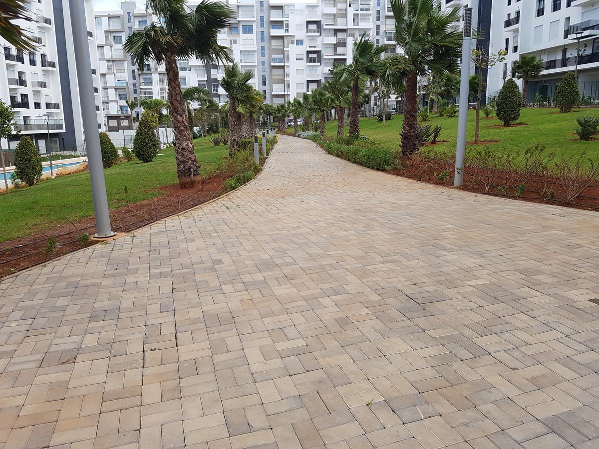 Avec Piscine A Hay Apartment Rabat
